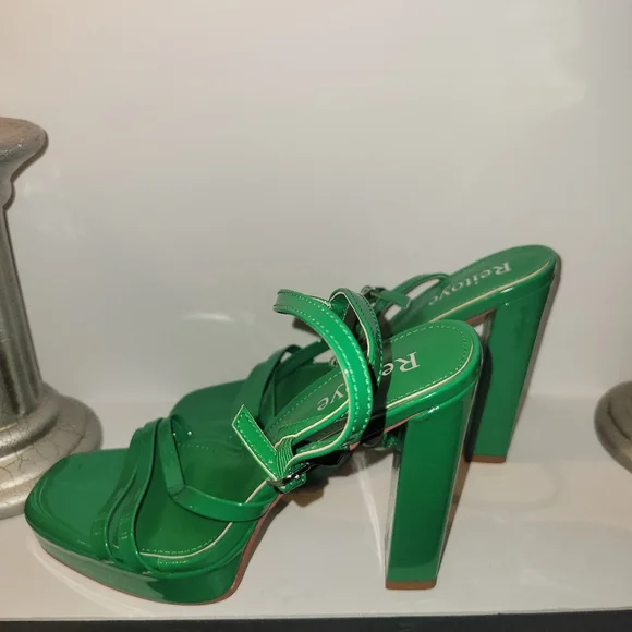 🌟  Green chunky platform heel sandals size 9 - Picture 8 of 8